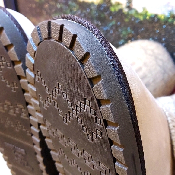 Womens MukLuks Janie Cozy Sweater Boot - Picture 13 of 15